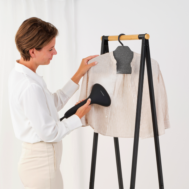 Steam Clothes Hanger Pepper Black