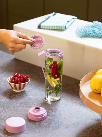 Make & Take Water Bottle With Strainer, 0.5L - Lilac Pink