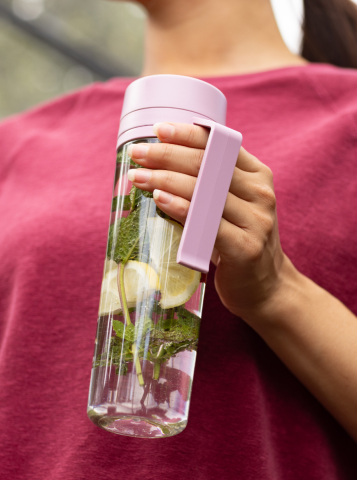 Make & Take Water Bottle With Strainer, 0.5L - Lilac Pink