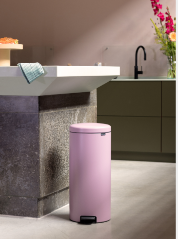 NewIcon Pedal Bin 30 litre - Lilac Pink