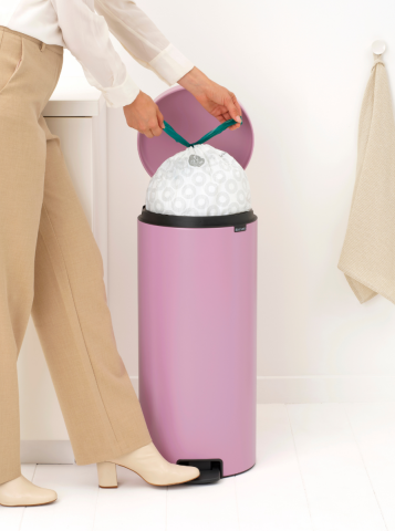 NewIcon Pedal Bin 30 litre - Lilac Pink