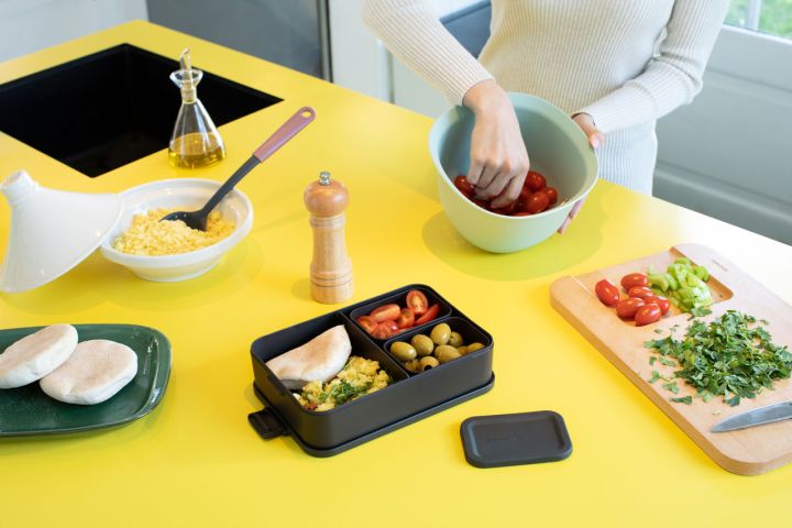 Make & Take Lunch Box Bento Large, Plastic - Dark Grey