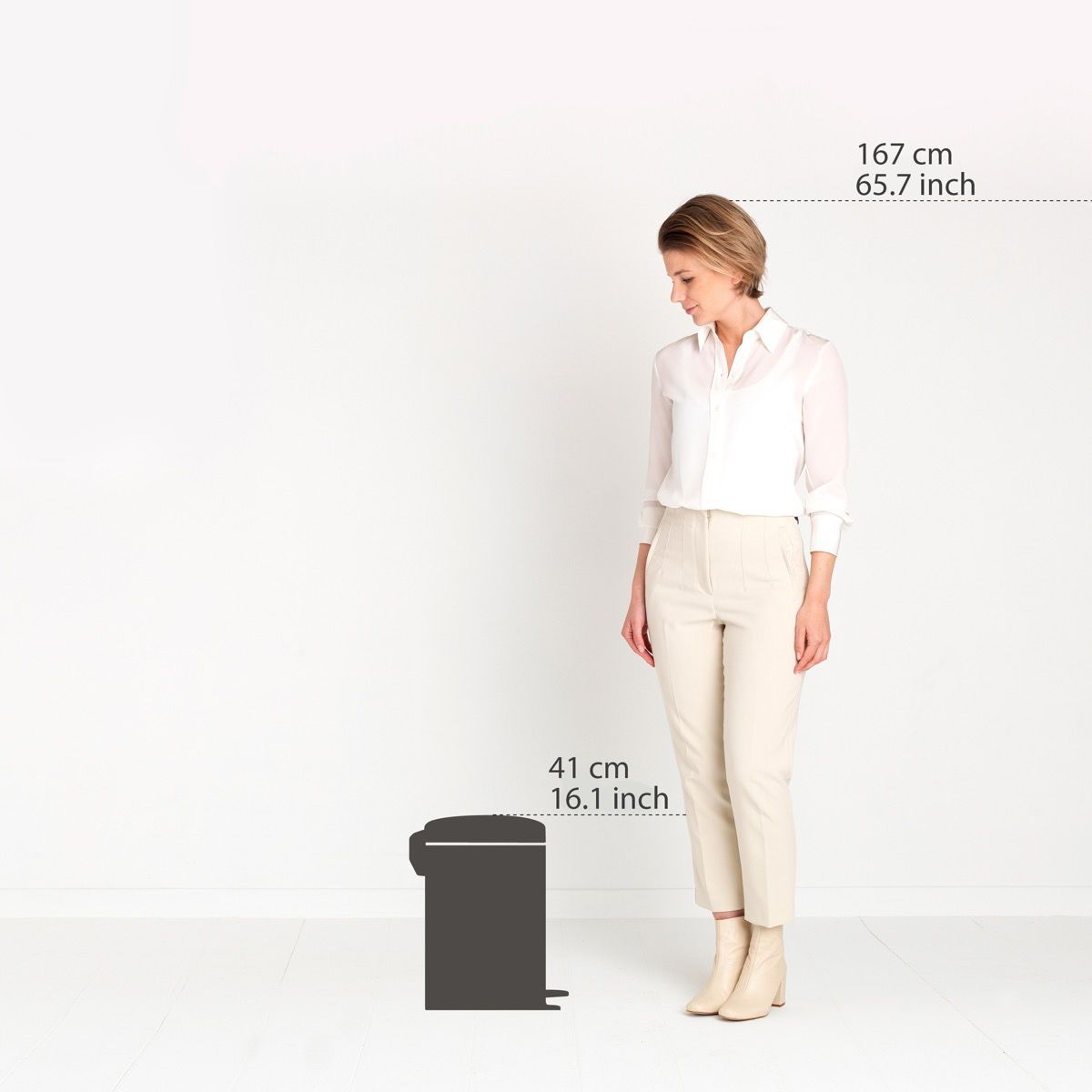 NewIcon Step on Trash Can 3.2 gallon (12 liter) - Soft Beige
