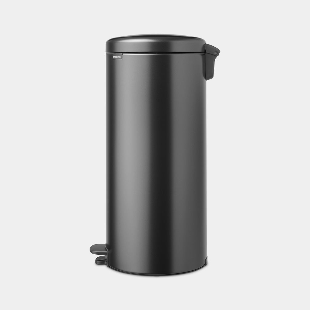 NewIcon Step on Trash Can 8 gallon (30 liter) - Confident Gray