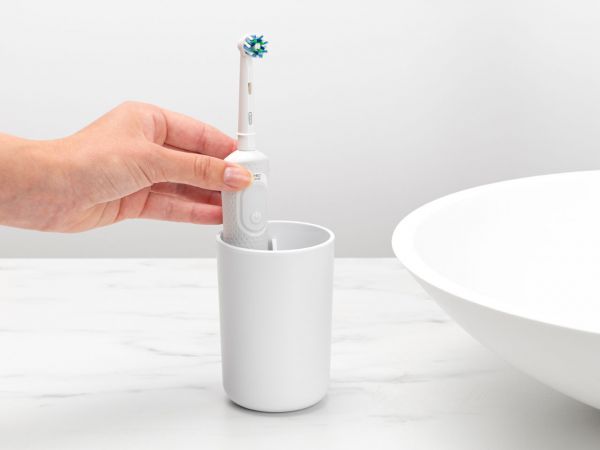 Toothbrush Holder ReNew, with insert - White