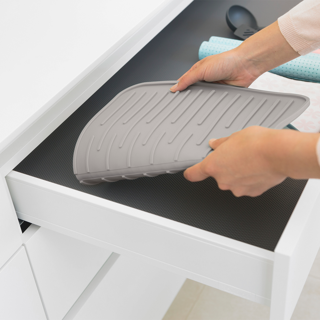 Haykey Silicone Drying Desk Mat,Easy Clean,Kitchen Mat for Counter and Sink,Refrigerator  and Drawer Liner 