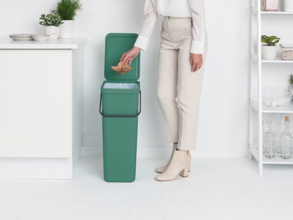 Sort & Go Recycle Trash Can 10.6 gallon (40L) - Fir Green