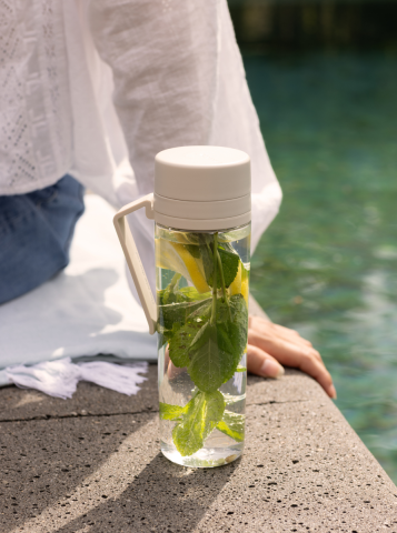 Make & Take Water Bottle With Strainer, 0.5L - Soft Beige