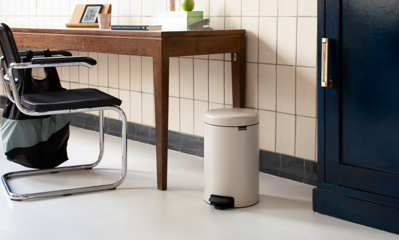 NewIcon Pedaalemmer 12 liter - Soft Beige