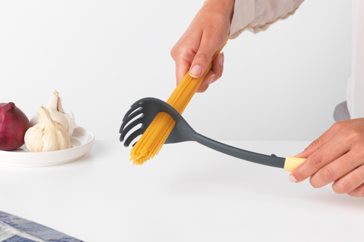 Łyżka do spaghetti z miarką TASTY+ – Vanilla Yellow