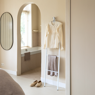 Linn Dressboy White