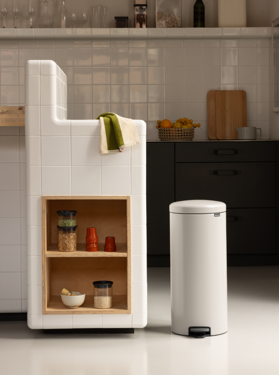 Brabantia Newicon Pedal kanta za smeće soft grey