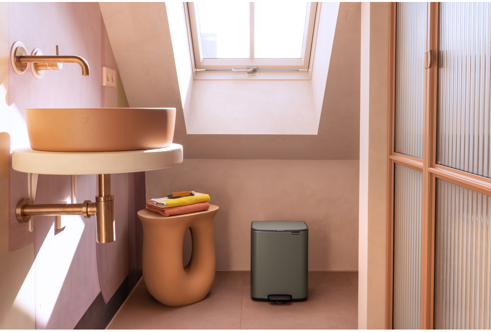 Brabantia Bo Pedal kanta za smeće 12l soft beige