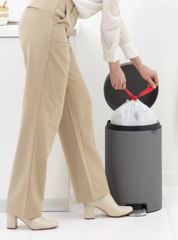 NewIcon Pedaalemmer 20 liter - Mineral Concrete Grey