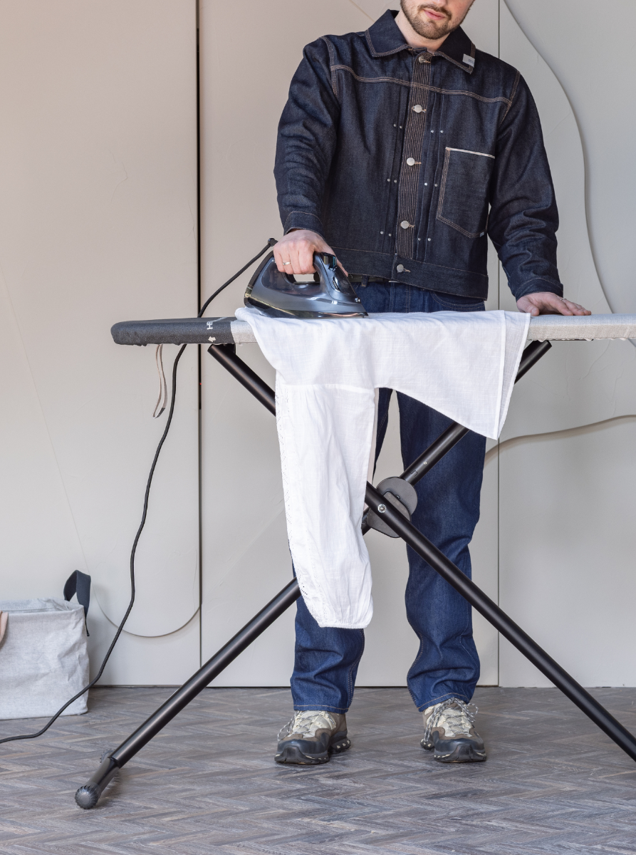 Steam & Ironing Board D 135x45 cm, Heat Resistant Parking Zone - Denim Grey