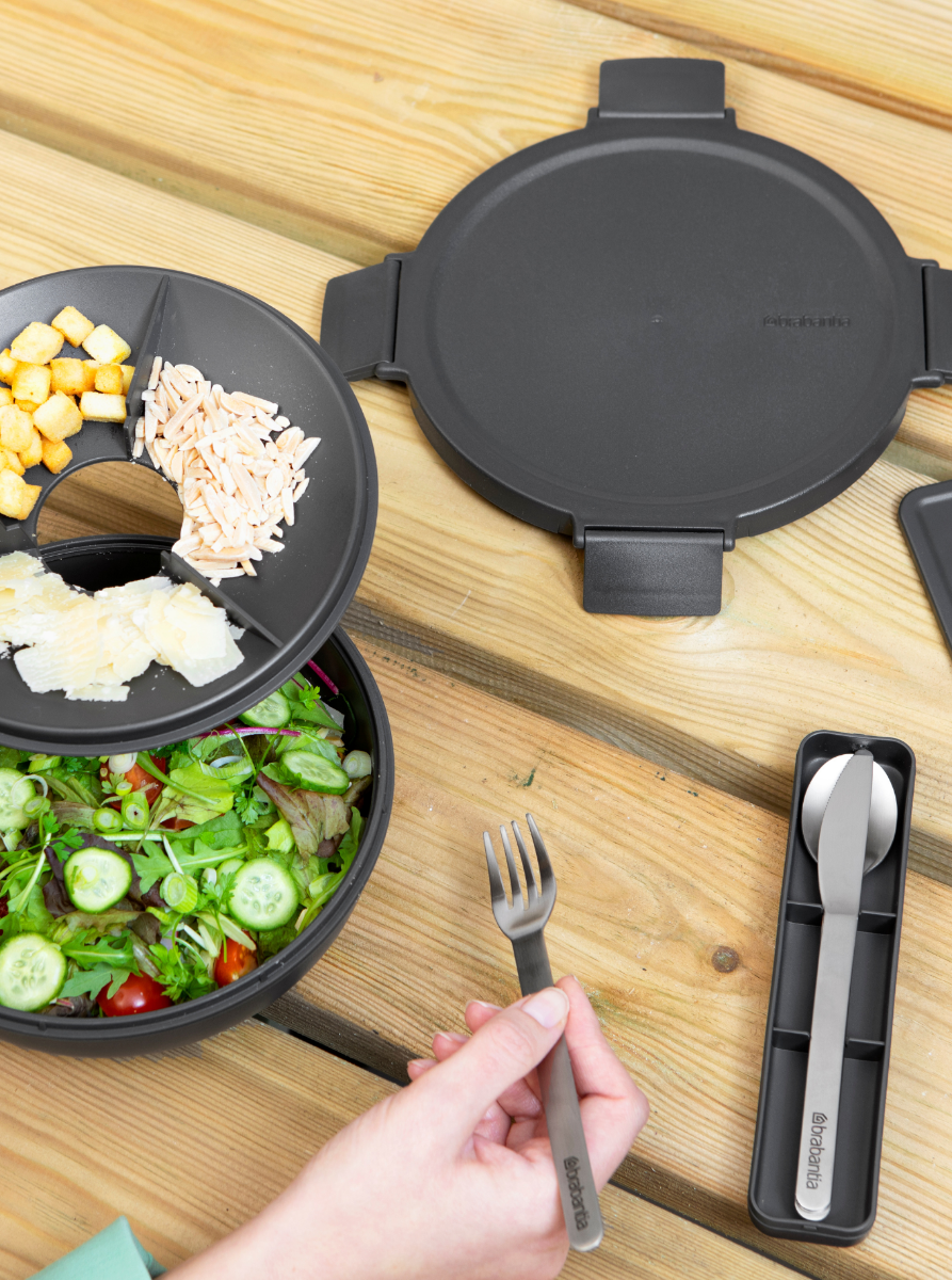 Make & Take Salat Lunch Set Make & Take Salatschüssel mit 3-teiligem Besteckset – Dark Grey