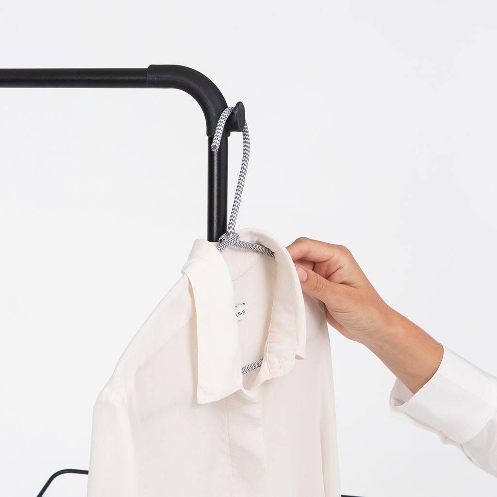 Séchoir HangOn 25 mètres avec portant à cintres - Anthracite