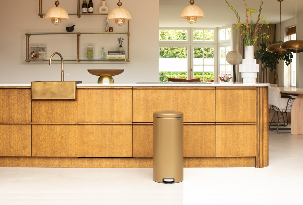 NewIcon Pedaalemmer 30 liter - Warm Brass