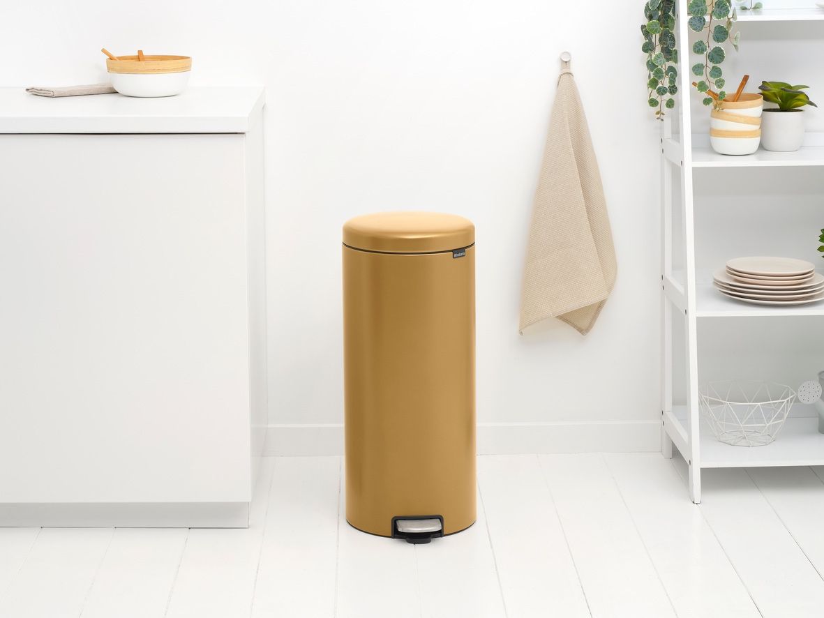 NewIcon Pedal Bin 30 litre - Warm Gold