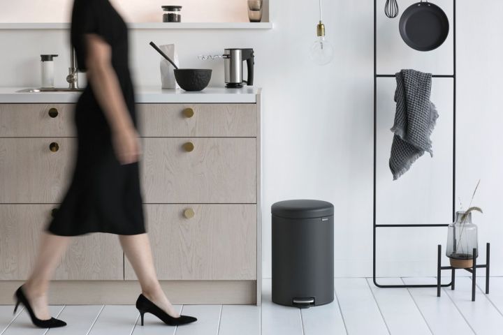 NewIcon Step On Trash Can 20 litre - Mineral Infinite Gray