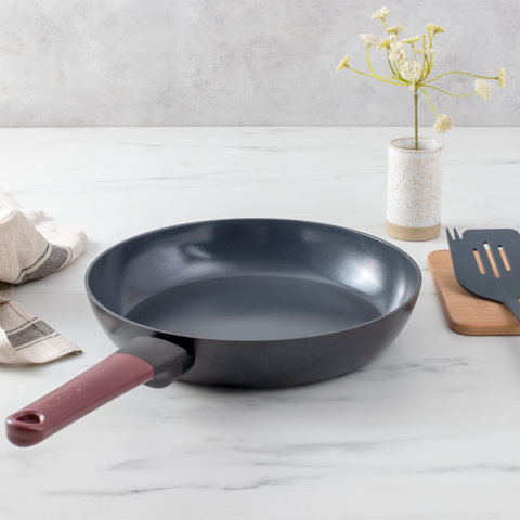 Tasty+ Frying Pan 28 cm, Non-Stick - Aubergine Red