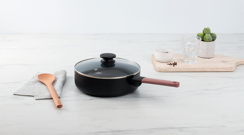 Tasty+ Sauté Pan 24 cm, Non-Stick - Grape Red