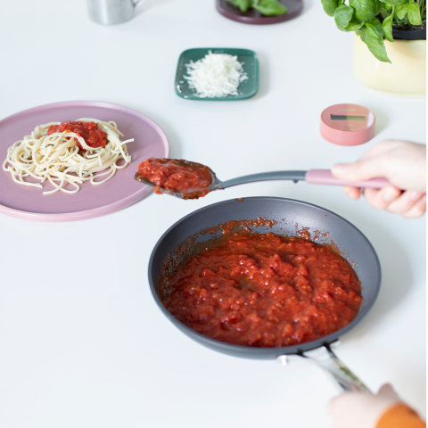 Cuillère de service avec spatule TASTY+ - Grape Red