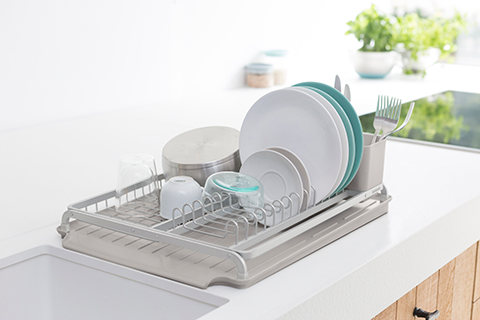 5 prácticos accesorios de fregadero para tu cocina