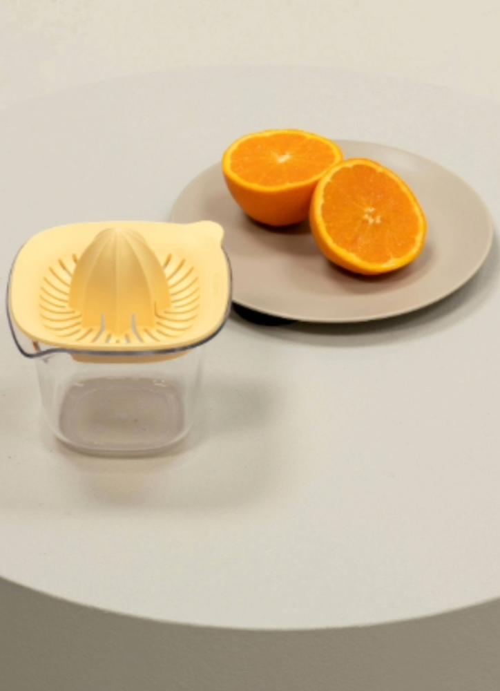 Verre gradué / presse-agrumes