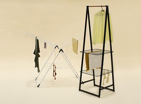 Stendibiancheria da pavimento.