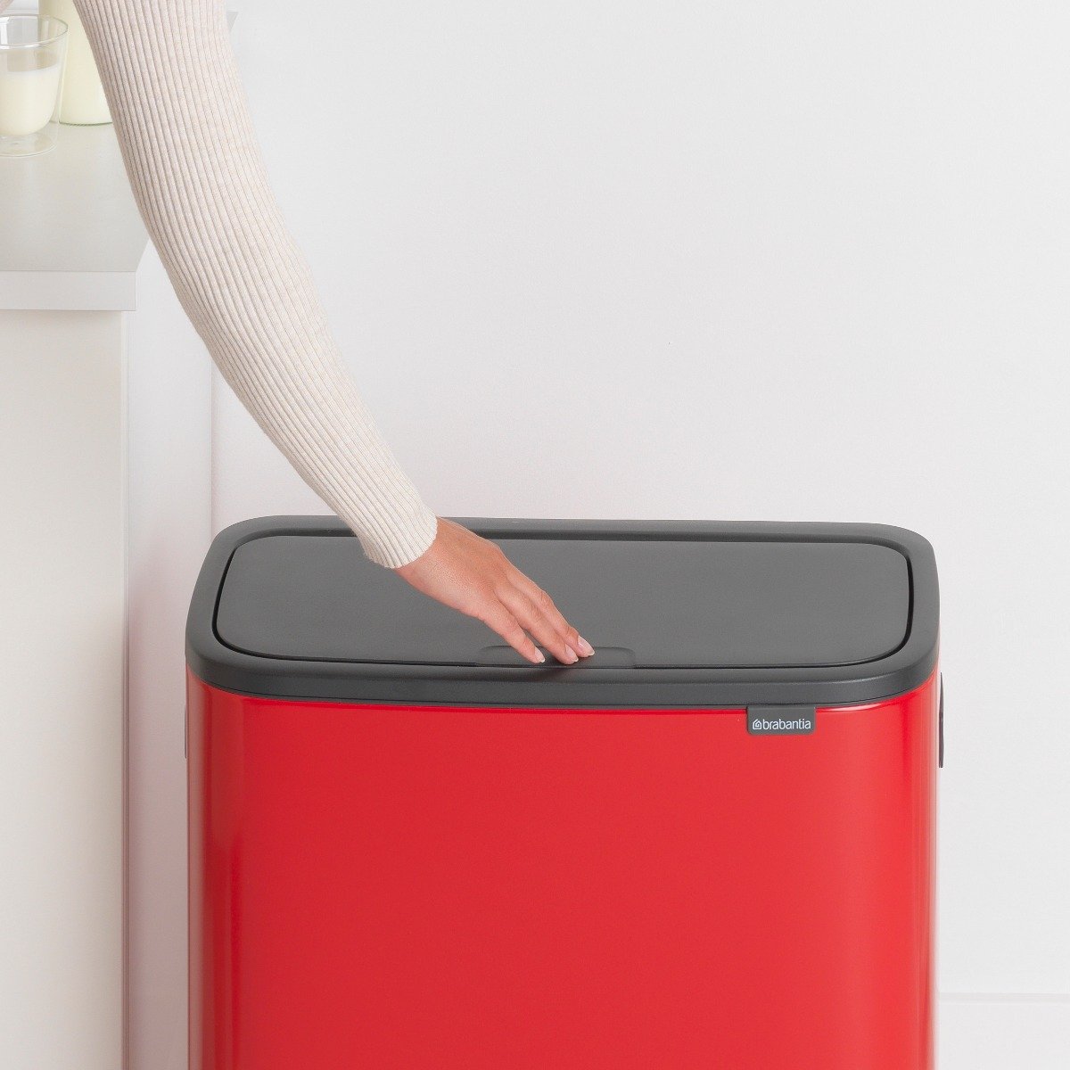 Bo Touch Bin 60 liter Passion Red Brabantia